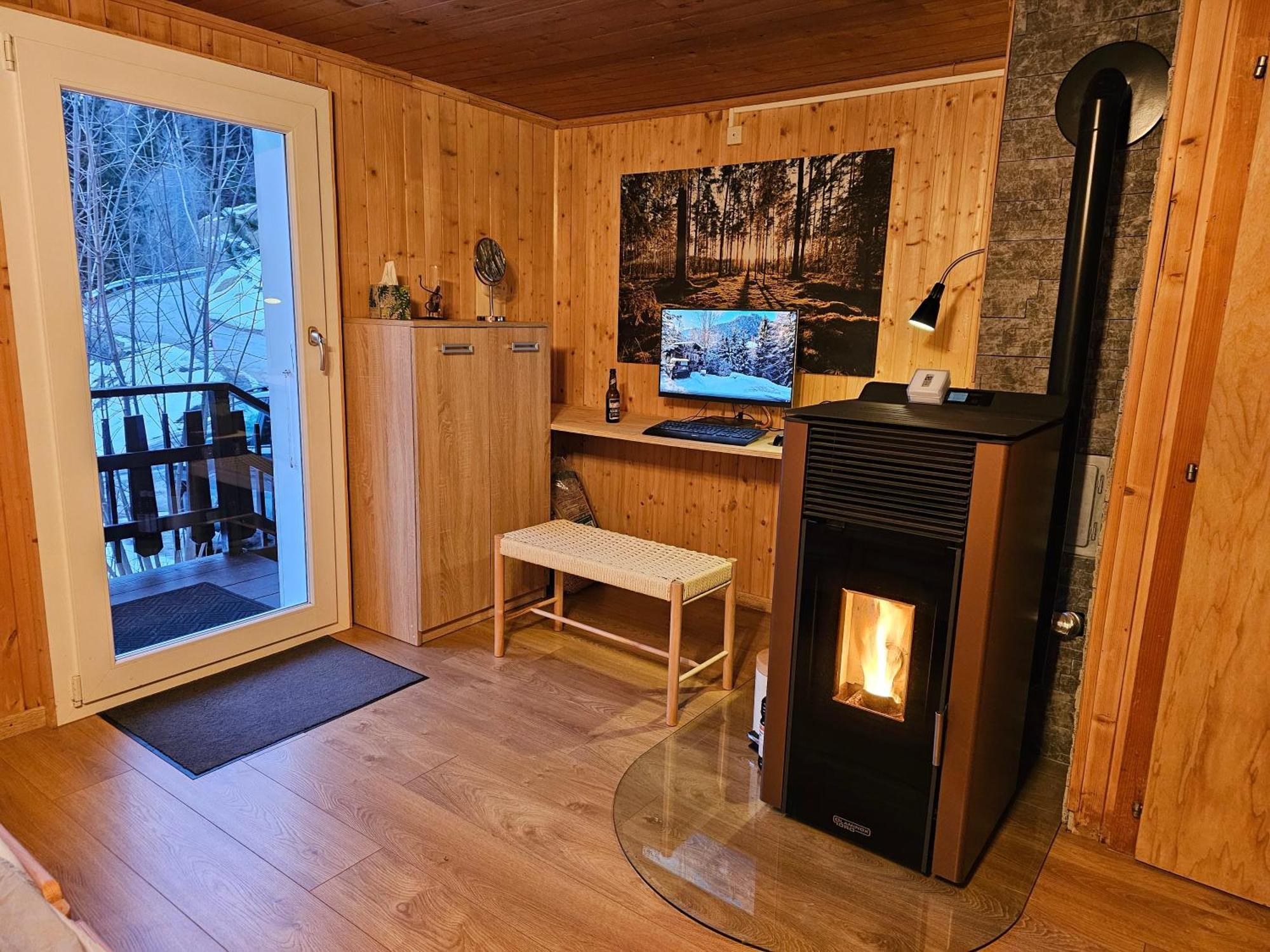 Petit Chalet Rustique Et Bucolique Bovernier Экстерьер фото